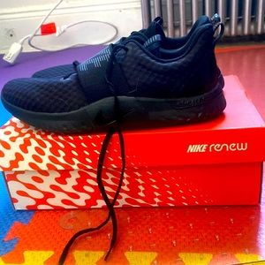 NIKE Renew sneaker - Size 10 Women’s